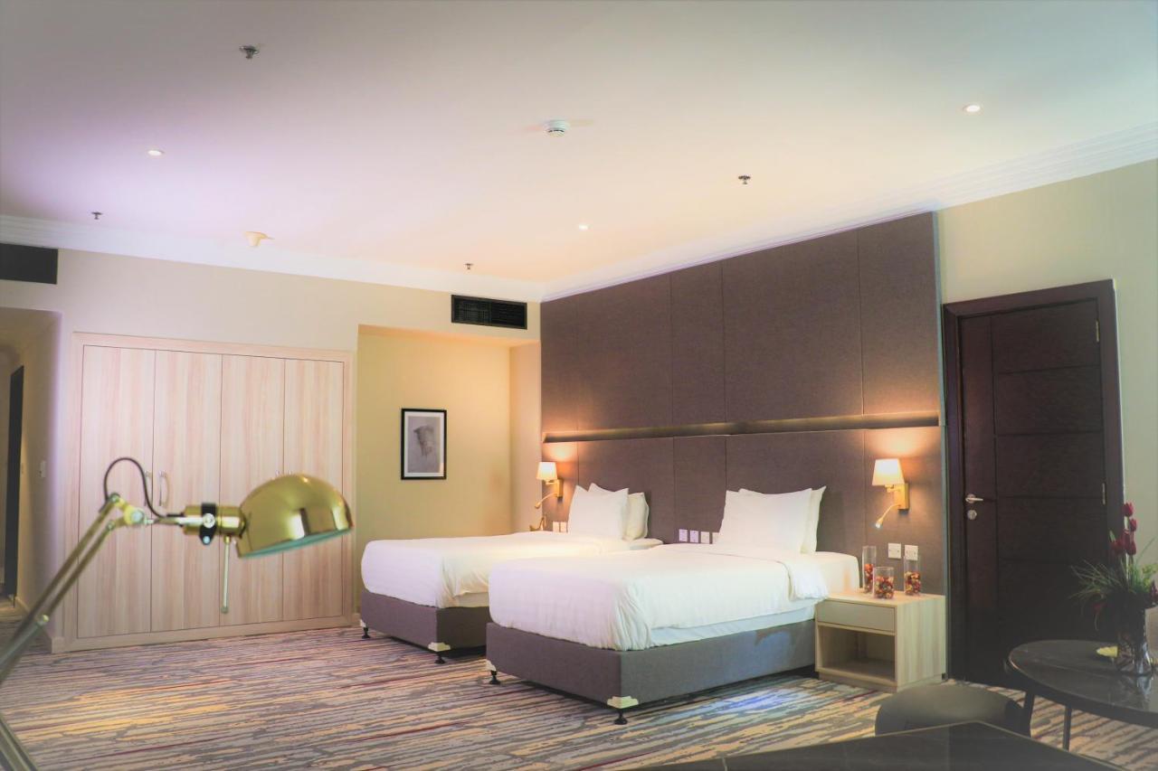 Ramada By Wyndham Doha Old Town Hotel Bagian luar foto